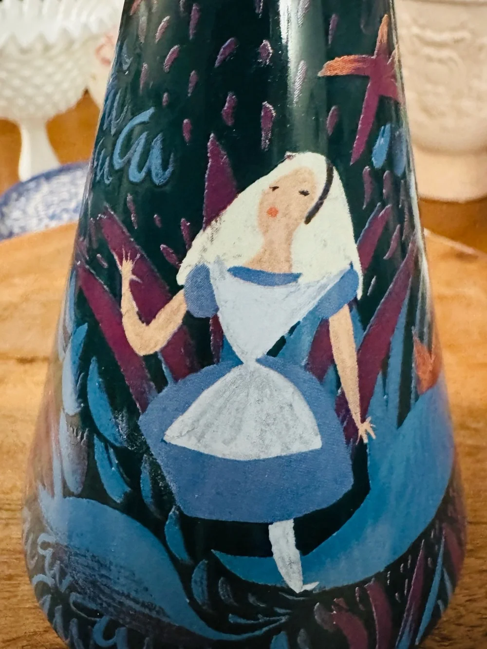 ✨Disney Alice in Wonderland 70th anniversary vase✨